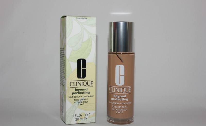 Clinique Beyond Perfecting 2 In1 Fondotinta E Correttore N.09 Neutral