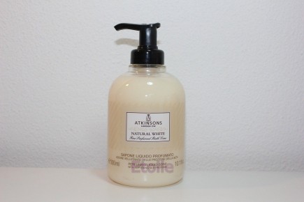 ATKINSONS NATURAL WHITE SAPONE LIQUIDO ESTRATTI Di ALOE VERA 300ML Liquid Soap Atkinsons 60262 Detergenti corpo