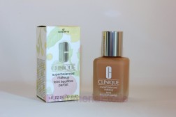 CLINIQUE SUPERBALANCED MAKEUP 30ML N.7 NEUTRAL Fondotinta riequilibrante Clinique 029009/007 Make up