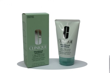 CLINIQUE BLACKHEAD SOLUTIONS 7 DAY DEEP PORE CLEANSE & SCRUB 125ML Clinique 28185 Detergenti e tonici