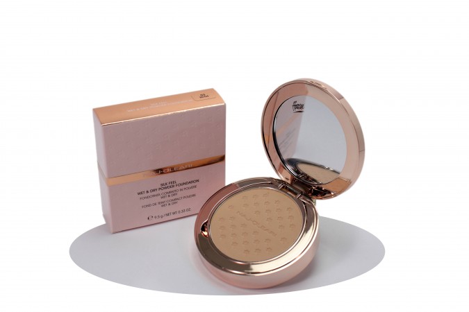 NAJ OLEARI SILK FEEL W&D POWDER FOUNDATION N.03 BEIGE Fondotinta compatto Naj Oleari 491303/003 Fondotinta