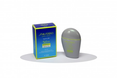 SHISEIDO SPORT CREMA SOLARE BB CREAM RESISTENTE ALL'ACQUA SPF50+ DARK Shiseido 830241/003 Protezioni solari