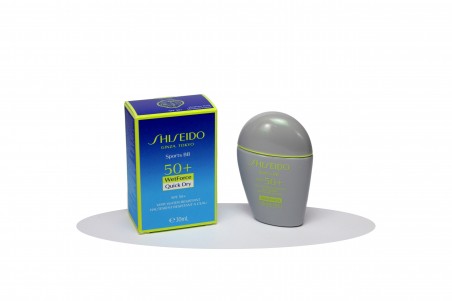 SHISEIDO SPORT CREMA SOLARE BB CREAM RESISTENTE ALL'ACQUA SPF50+ MEDIUM DARK Shiseido 830241/002 Protezioni solari