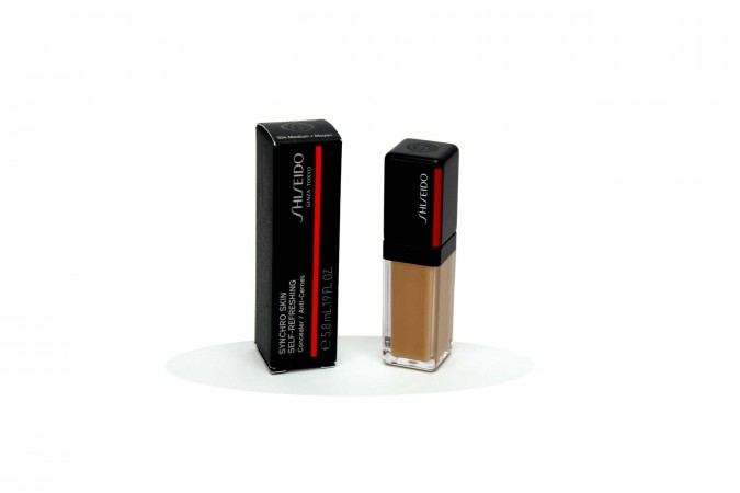 SHISEIDO SYNCHRO SKIN SELF-REFRESHING CONCEALER N.304 Correttore Viso Shiseido 831032/304 Correttori
