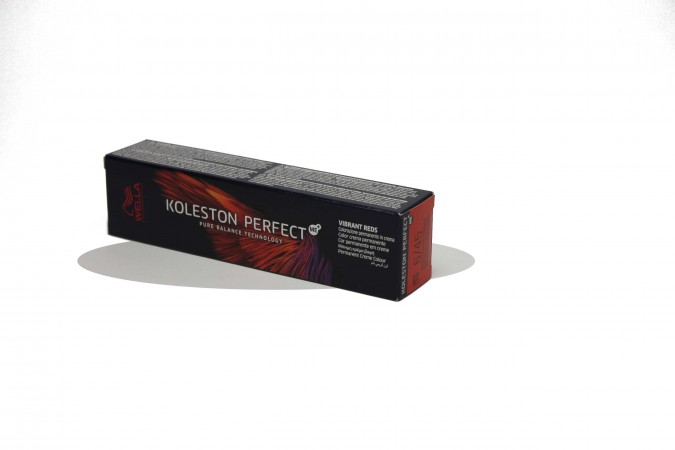 WELLA KOLESTON PERFECT VIBRANT REDS N. 6/45 Colorazione Permanente In Crema Wella 640215/645 Colore