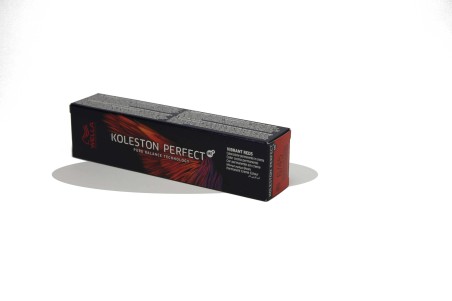 WELLA KOLESTON PERFECT VIBRANT REDS N. 6/45 Colorazione Permanente In Crema Wella 640215/645 Colore