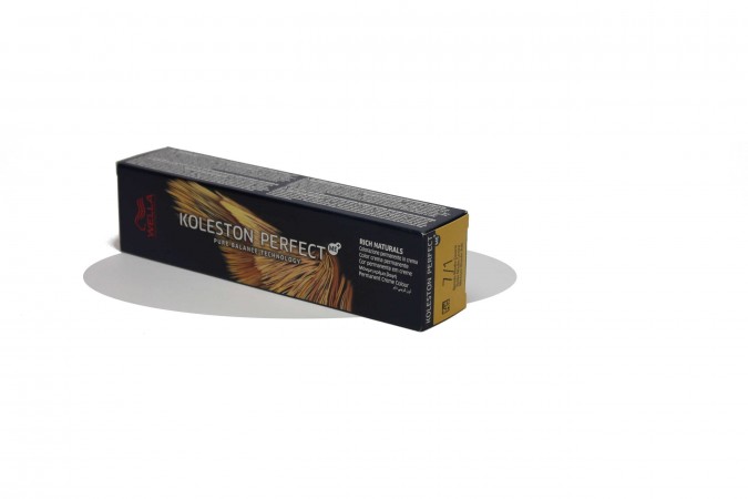WELLA KOLESTON PERFECT RICH NATURALS N. 7/1 Colorazione Permanente In Crema Wella 640215/71 Colore