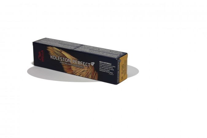 WELLA KOLESTON PERFECT RICH NATURALS N. 8/96 Colorazione Permanente In Crema Wella 640215/896 Colore