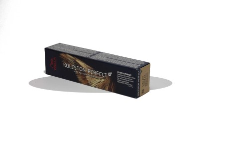 WELLA KOLESTON PERFECT PURE NATURALS N. 66/0 Colorazione Permanente In Crema Wella 640215/660 Colore