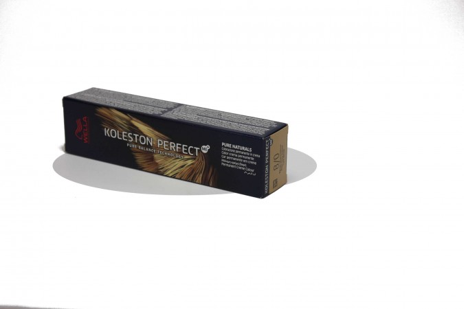 WELLA KOLESTON PERFECT PURE NATURALS N. 8/0 Colorazione Permanente In Crema Wella 640215/80 Colore