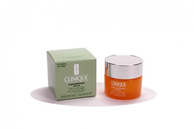 CLINIQUE SUPERDEFENSE SPF25 30ML Crema Protettiva Antietà e antifatica 1,2 Clinique 28082 Antirughe
