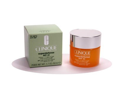 CLINIQUE SUPERDEFENSE SPF40 50ML Crema Protettiva Antietà e antifatica 1,2,3,4 Clinique 28085 Antirughe