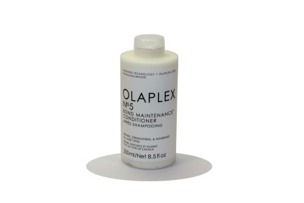 Olaplex N°5 Bond Maintenance Conditioner Idrata Ripara Rafforza i Capelli 250ml Olaplex 983005 Trattamenti