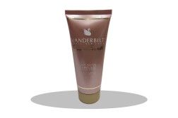 Gloria Vanderbilt Lait Satin Parfume Latte Profumato Corpo 100 Ml Body Lotion Gloria Vanderbilt 687006 Creme e lozioni
